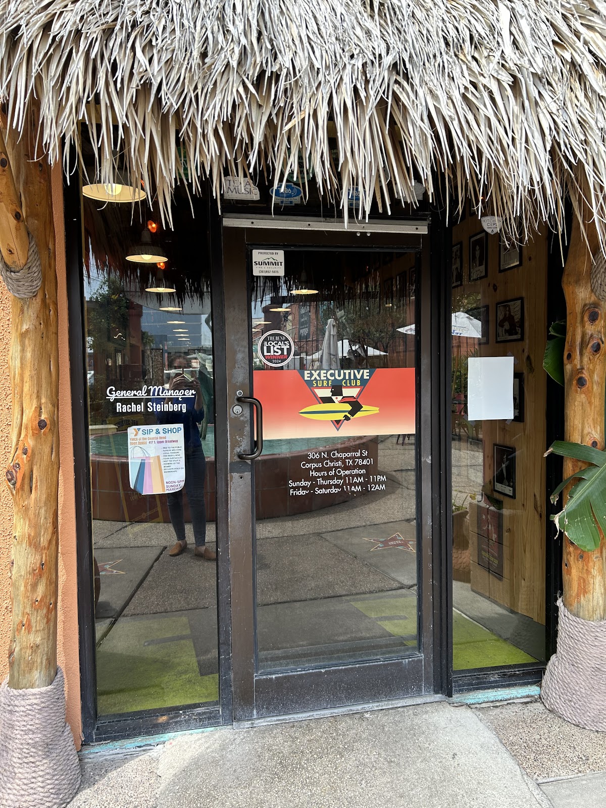 Executive Surf Club
